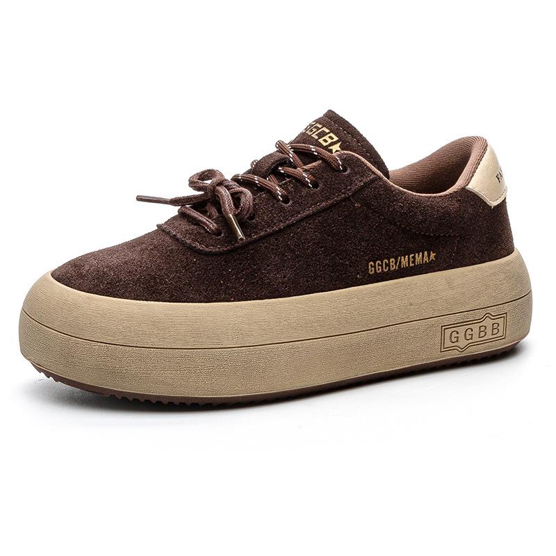 Leder gepolsterte Brot schmutzige Schuhe dicke Unterseite lässig weiße Schuhe