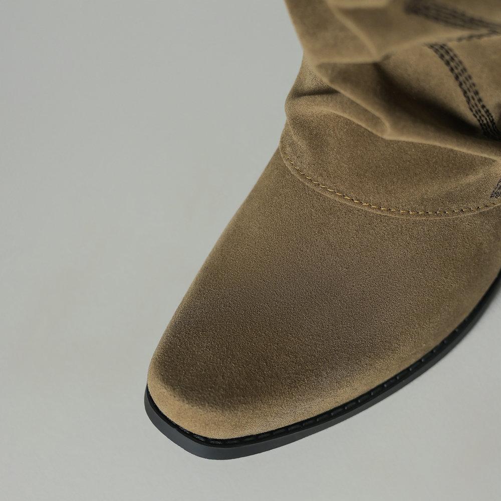 Women's Fold Over Wide Calf Cowboy Boots Embroidery Cowgirl Western Booties Mid Calf Pull On Comfortable Chunky Heels Shoes