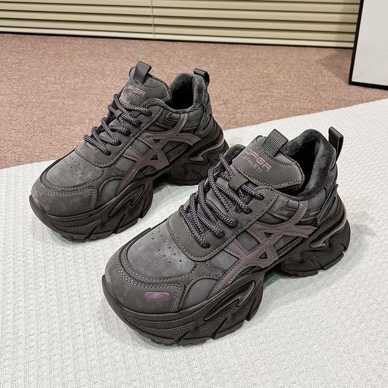 

Кроссовки папы для девочки 2025 Зима Новые Флисовые Теплые Маленькие Студенческие Увеличение Роста Универсальные Платформа Повседневные Кроссовки 38