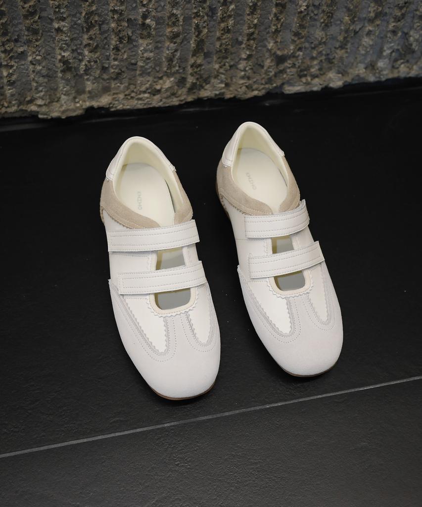 Khiho Twin Velcro Mary Jane Sneakers / 3 Colors