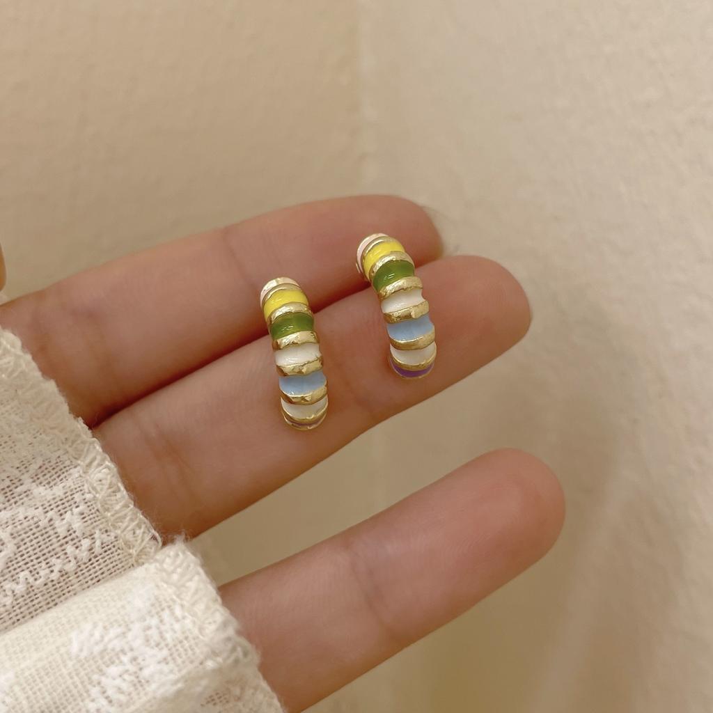 Pinkdudu Brincos de pino em forma de C em arco-íris fofos de desenho animado, brincos geométricos multicoloridos românticos para mulheres, joias PD1412