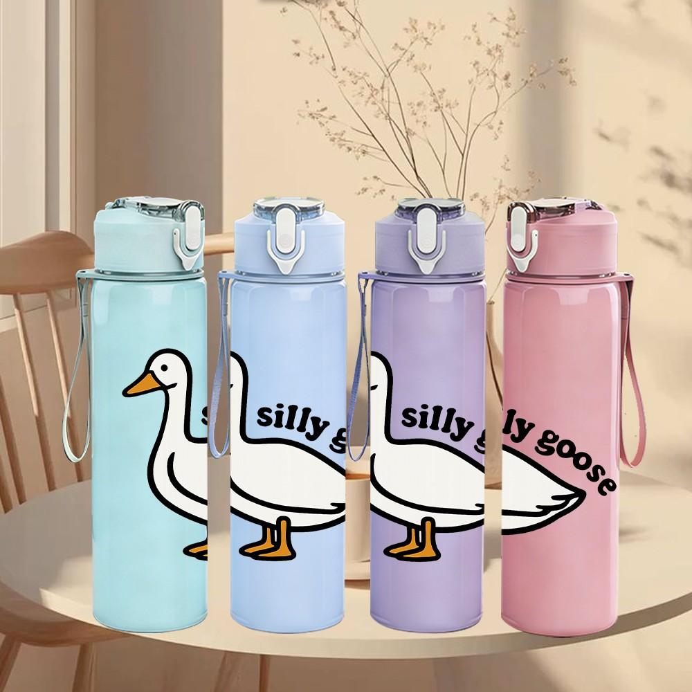1PC Silly Goose Duck Cartoon 750ml Color Plastic Sports Water Bottle Leakproof Flip Straw Lid Suitable for Sports Office Home Use