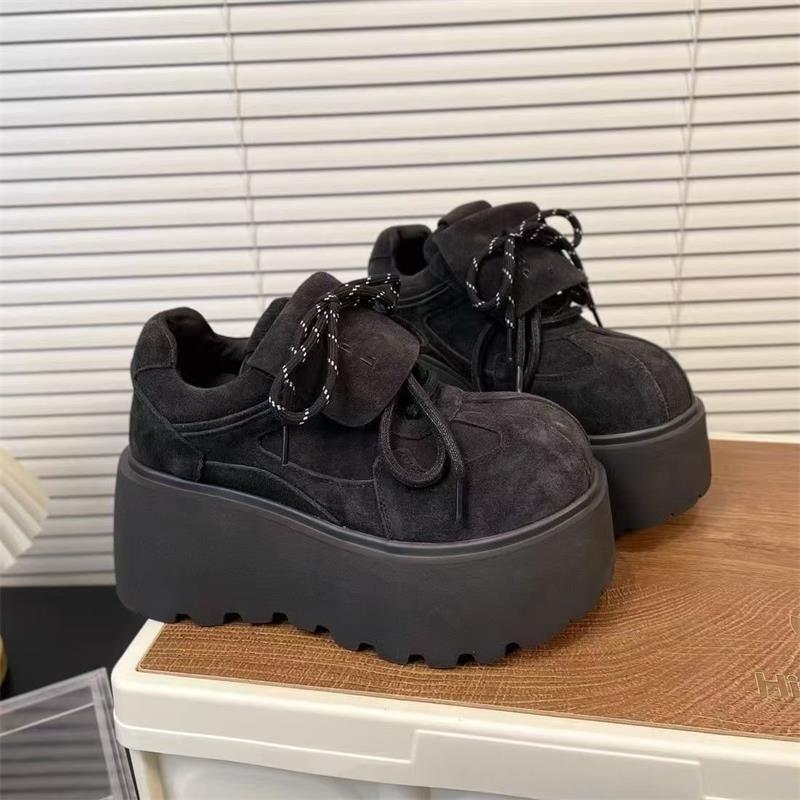 

Ретро кожаные кроссовки для осени и зимы, повседневные туфли-хлебушки на толстой подошве-губке 37 чёрный