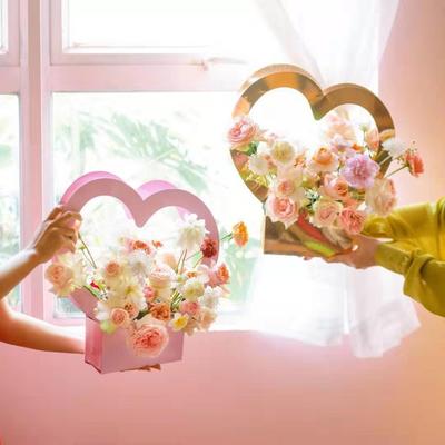 4 Pcs Valentine's Day Empty Bouquet Heart Shaped Boxes for Flowers Gift Bags with Handle Folding Basket for Wedding Arrangement Graduation