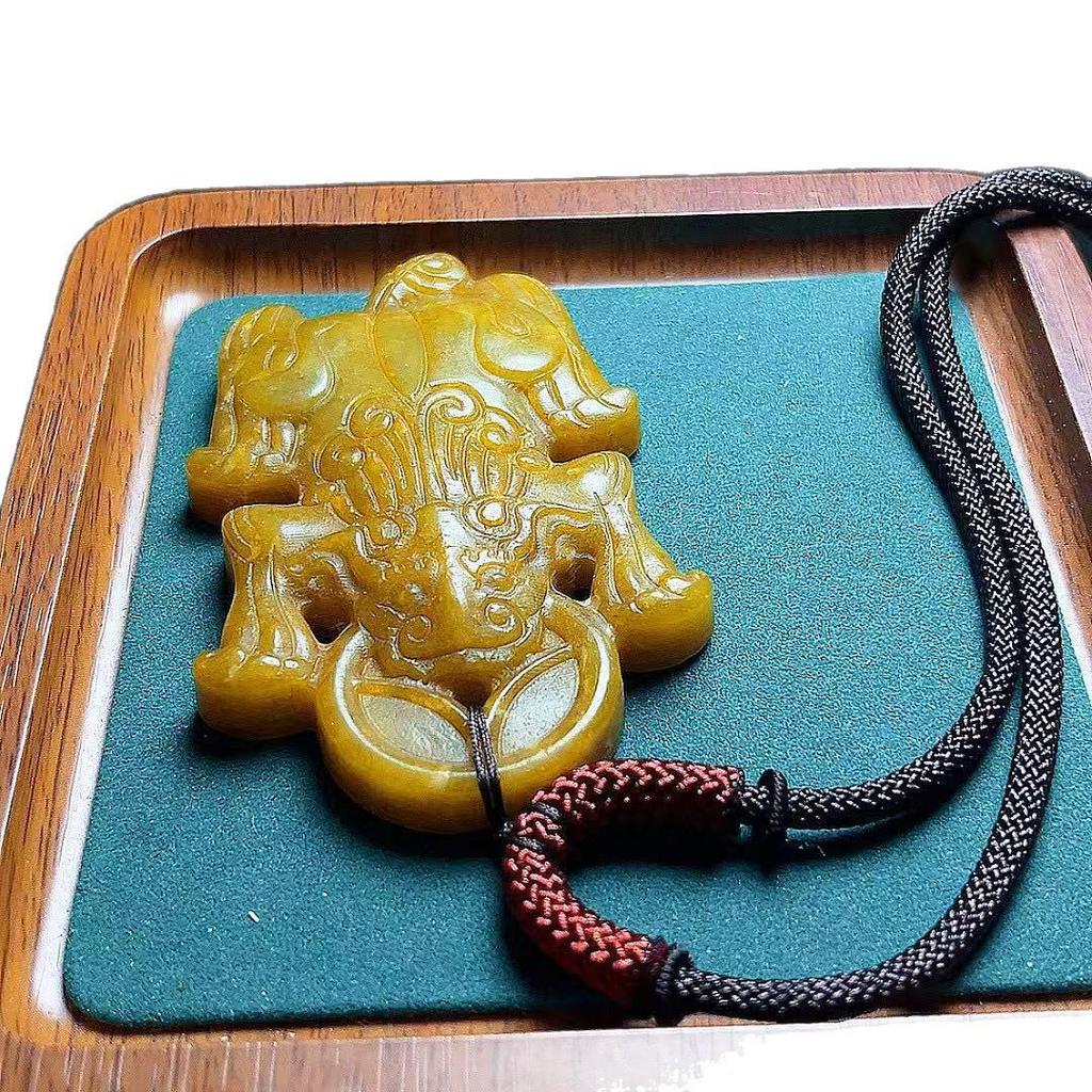 Ancient Han Dynasty Style Xiuyan Jade Pendant Ornament