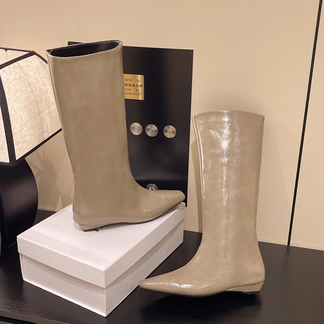 

Boots for women 2025 four seasons suitable for wearing new small square head simple fashion boots large size fashion knight sleeve boots 42 серый