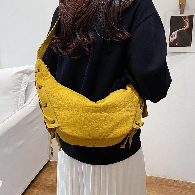 Fashion trend dumpling bag casual texture autumn and winter new large-capacity bag 2025 women's shoulder messenger bag