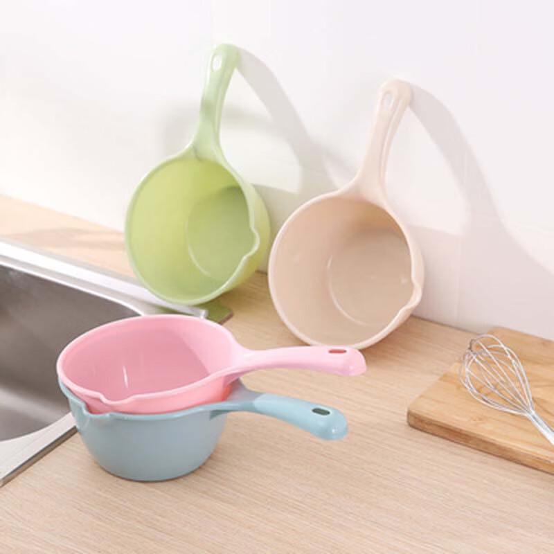 Long Handle Plastic Water Ladle Set