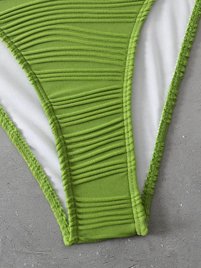 2025 European & American Strappy Backless Pleated Bikini Set – Solid Color Swimwear