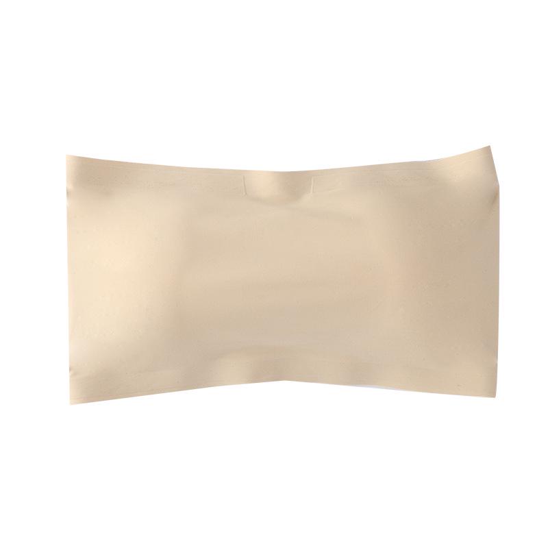 Seamless Strapless Ice Silk Bandeau with Chest Pad for Small Bust Gathering.