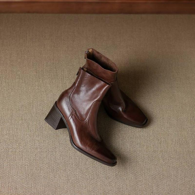 

New women s versatile medium heel knight boots leather women s boots non-slip solid color autumn and winter cowhide square heel medium boots women 40