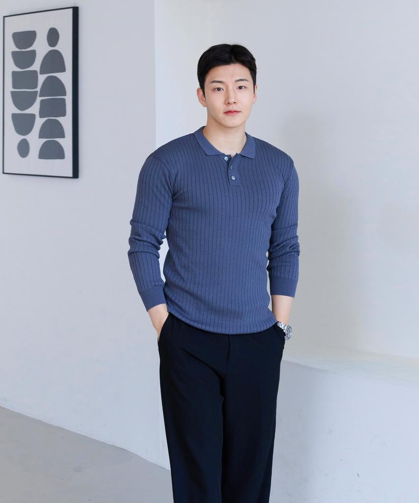 HECKCOOLNAM Muscle Fit Long Sleeve Ribbed Collar Knit For Men That Makes Shoulders Look Broad