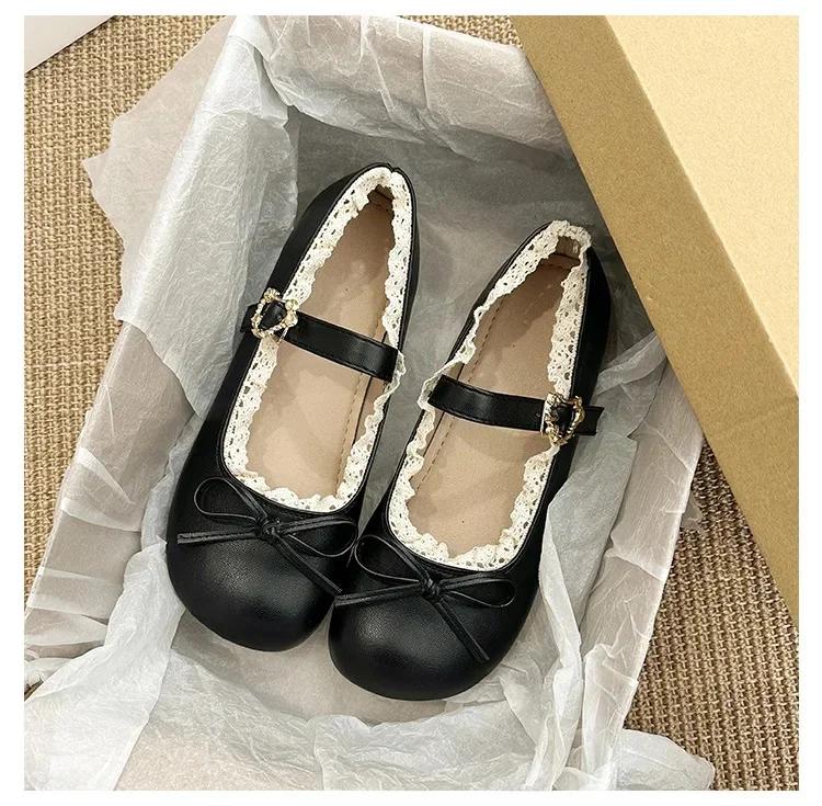 Fashion Retro round Toe Flat Bottom Mary Jane Shoes Women's Soft Sole Spring Autumn Dress Shoes Polka Dot Pattern Rubber Outsole