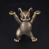 1 Pièce Figurines Animales en Laiton Métal Statue de Chat Kung Fu Dessin Animé Cuivre Antique Ornements de Bureau Miniatures Décoration de Maison