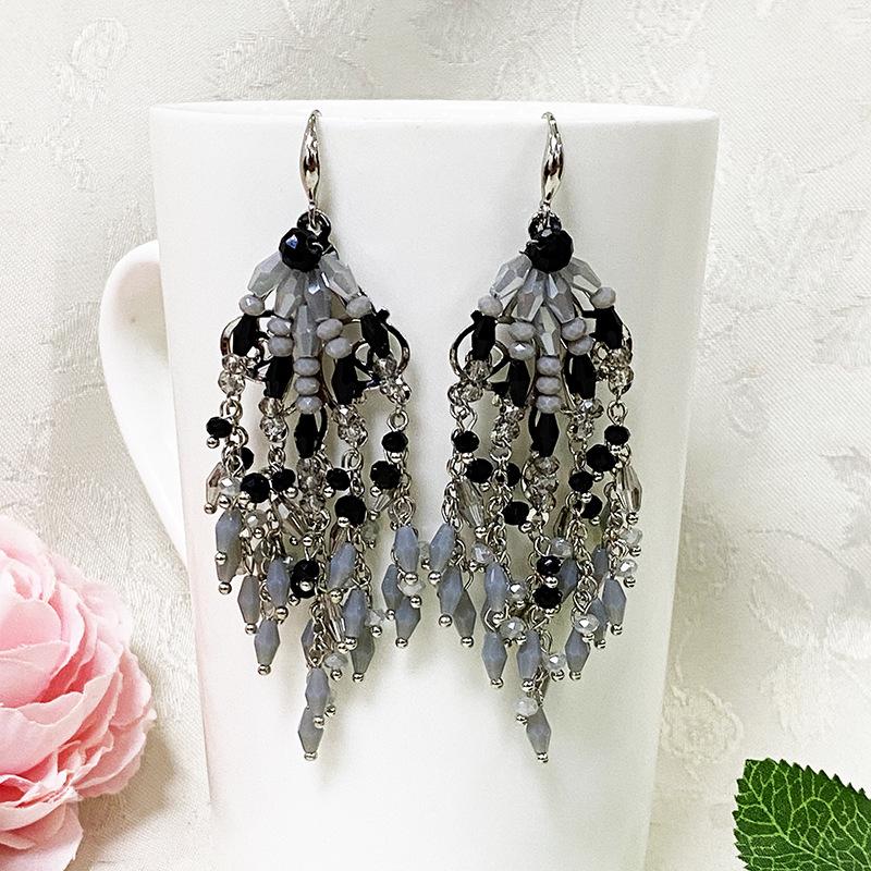 Retro Temperament Fringed Earrings Women'S Design Sense Exaggerated Personality Handmade Earrings Long Floral Elements Fashion Jewelry