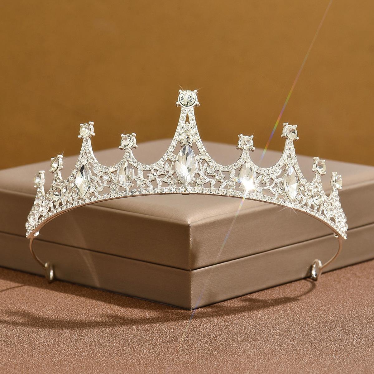 

Bridal Necklace Earrings Set Chain Wedding Necklace Accessories Crown Necklace Earrings Three-Piece Wedding Bridal Headdress