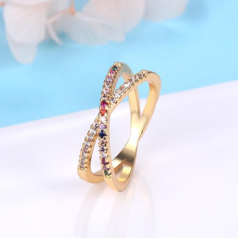Einfacher Ins-Stil Ring mit farbigem Zirkon für Damen