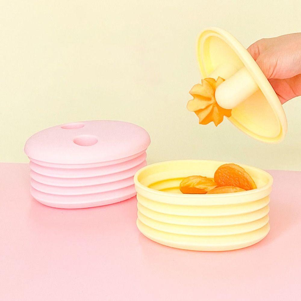 

Dust-proof Candy Box Anti-dirty Hand Fruit Box Creative Children s Foldable Snack Box Outdoor жовтий