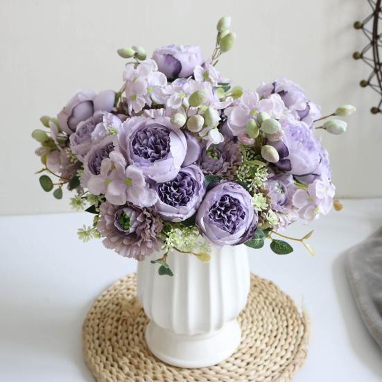 Hortensia artificială practică cu frunze de culoare vibrantă care nu se estompează