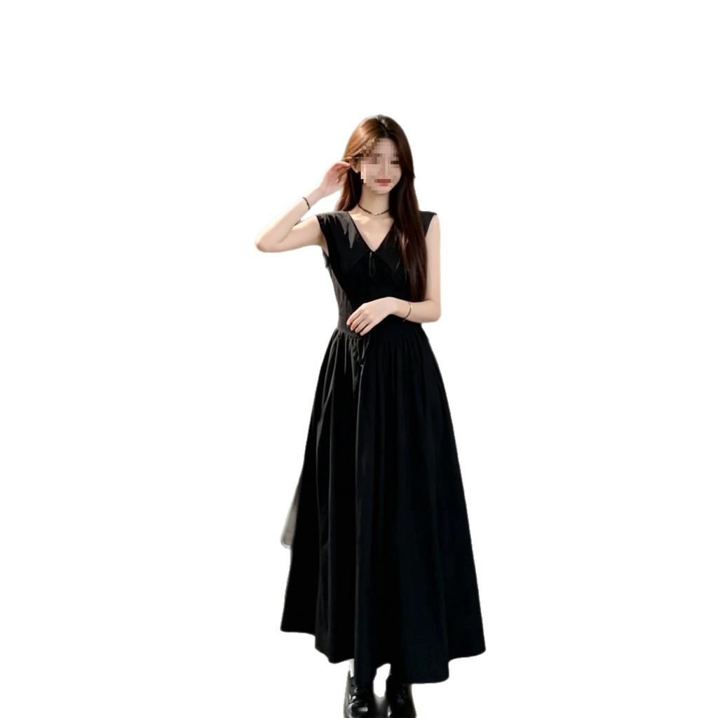 Hepburn Style Black Sleeveless Dress for Women's Summer Waist and Thin Temperament Elegant V-neck Pendulum Medium and Long Small Black Dress