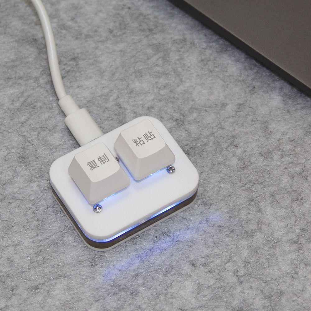 

Mini RGB Backlit Hot-Swappable One-Key Numpad for Custom Shortcuts