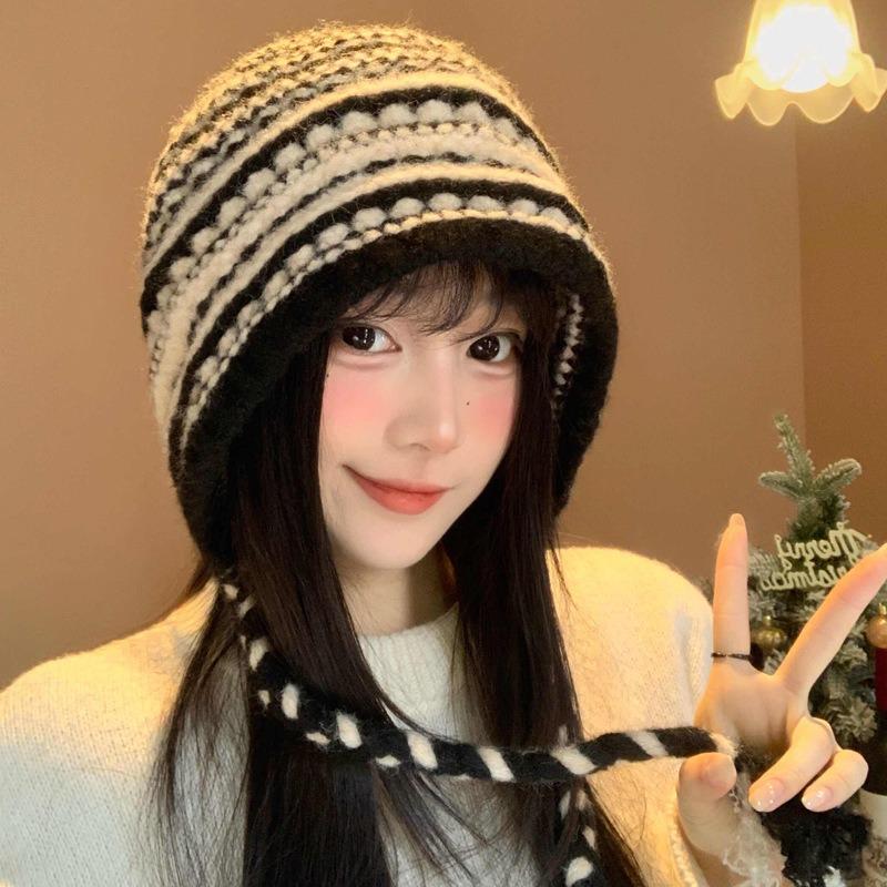 Women Sweet Cute Knit Pullover Beanie Autumn Winter Warm Windproof Face Slimming Hat