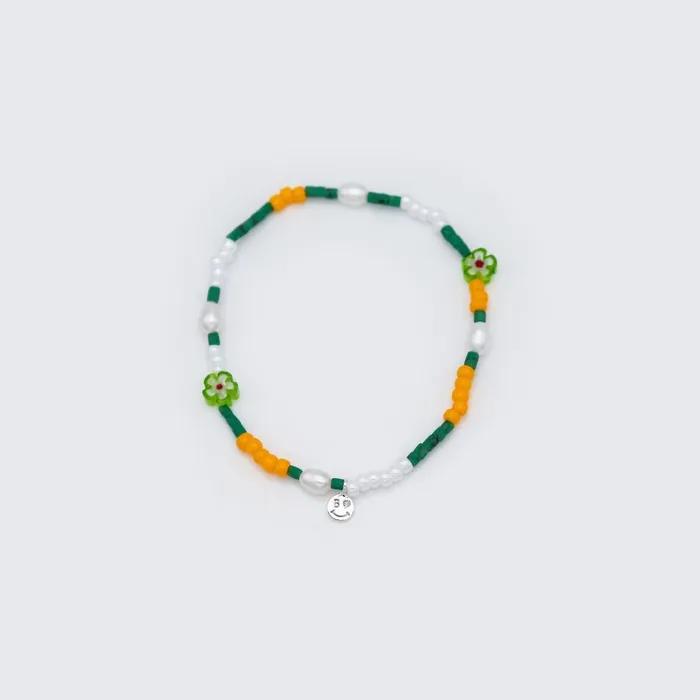 Bonbo Freshwater Pearl Mini Smile Flower Charm Bead Bracelet