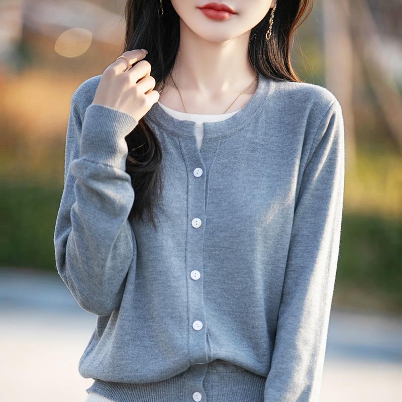 Women's Lightweight 50% Wool 50% Mulberry Silk Cardigan - 4-Season Versatile Knitwear for All-Year Comfort & Style