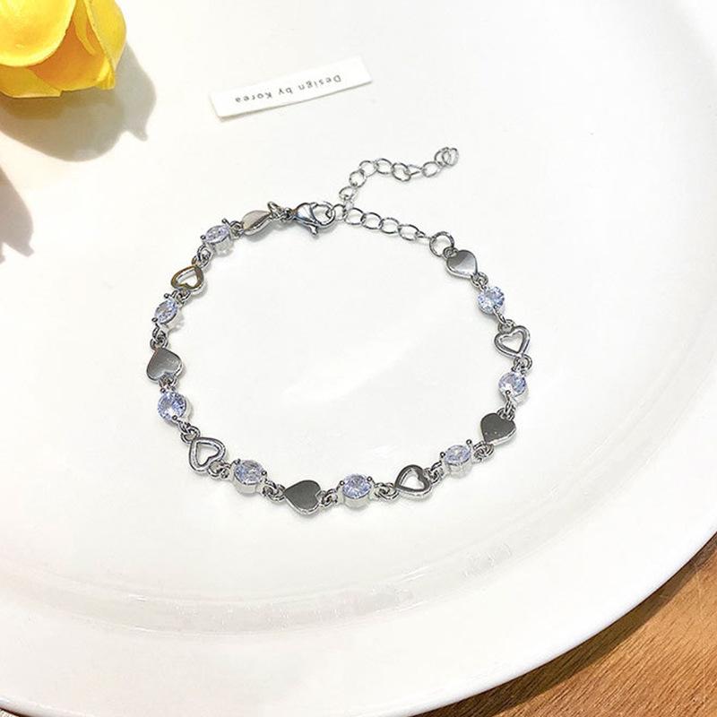 

Sweet Hollow Heart Zircon Bracelet For Women Minimalist Dainty Jewelry Gift For Her