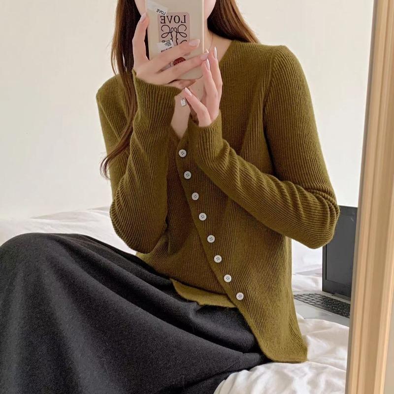 Early Autumn New Irregular Single-breasted Thin Design Loose V-neck Long-sleeved Knitted Sweater with Sweater Women