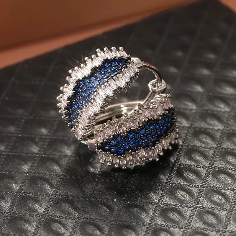Blaue Saphir Kristall Creolen für Damen Silberbeschichtet Marquise Form Pavé Baguette Stein Huggie Ohrring Luxus Party Schmuck Geschenk