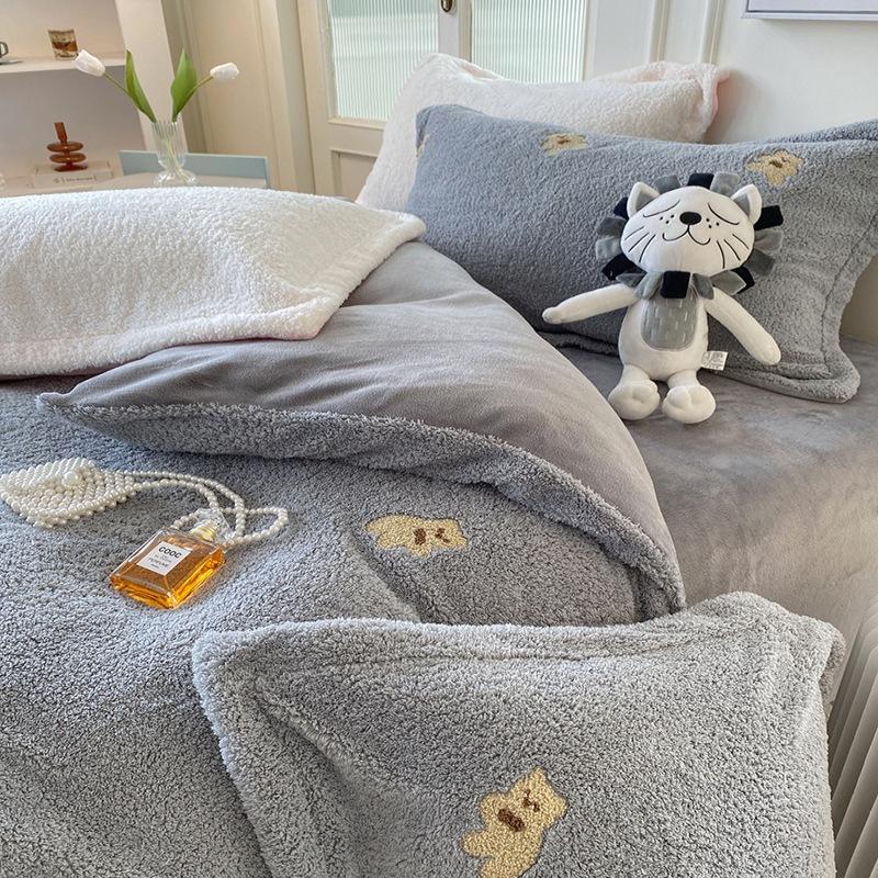 Ins Winter Thickened Teddy Velvet Yellow Towel Embroidered Christmas Tree Milk Velvet Four-piece Coral Velvet Set