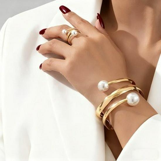 Elegant Gold Bracelet and Ring Set: European Design, Exaggerated, Lightweight, Luxury Two-Piece Jewelry