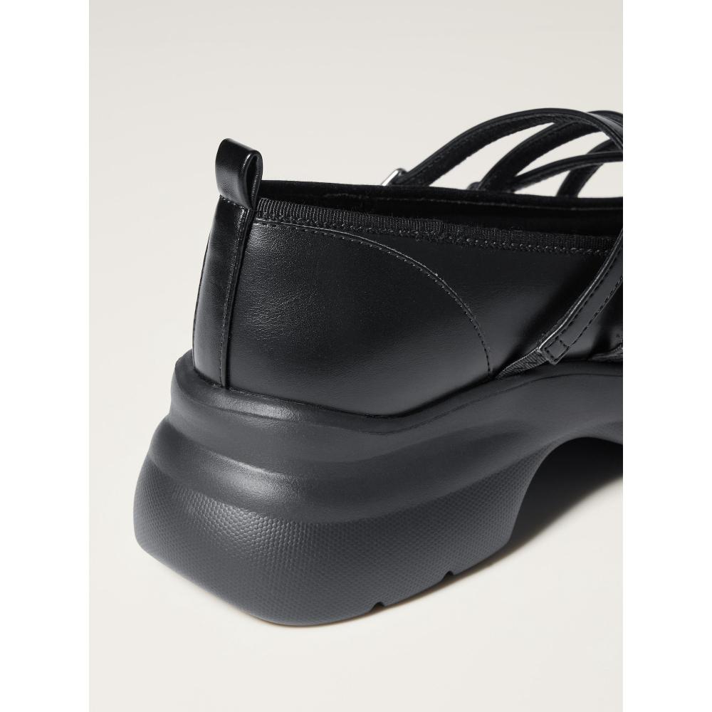 GU by Uniqlo Boty Mary Jane od Rokh