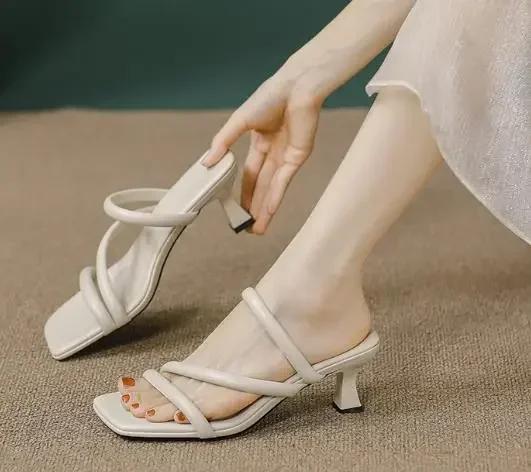 Fashion 2025 New Square Head High Heels Stiletto Internet Celebrity Fashion Sense Cool Slippers