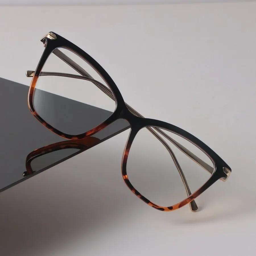 Minimalist Trendy Transparent Glasses Retro Cat Eye Frame Eyeglass Women Men Retro Clear Lens Frame Glasses Oculos