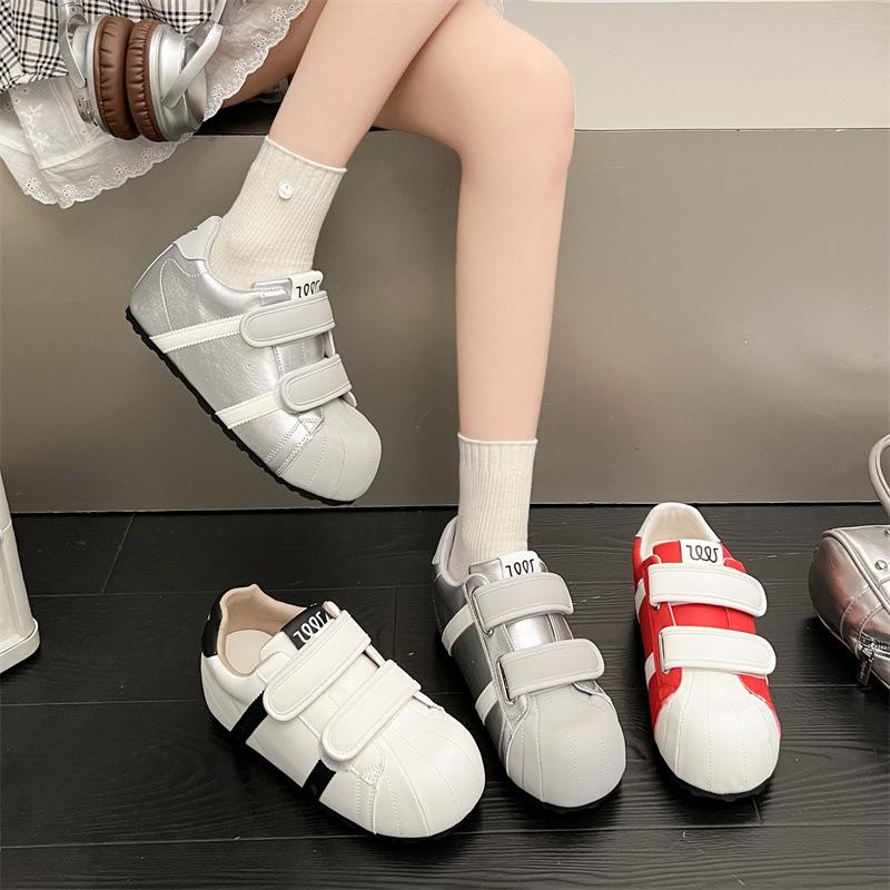 Versatile casual single shoes shallow mouth women's Q version bubble shell cartoon board shoes 6cm Velcro inner height increase new trendy shoes