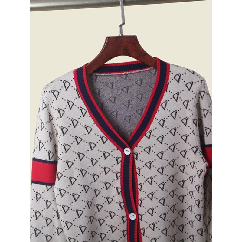 Small Man Knitting Cardigan Women's Clothes 2024 Fall and Winter New Arrival Classic Style Fashion Jacquard Chic Sweater Short Coat