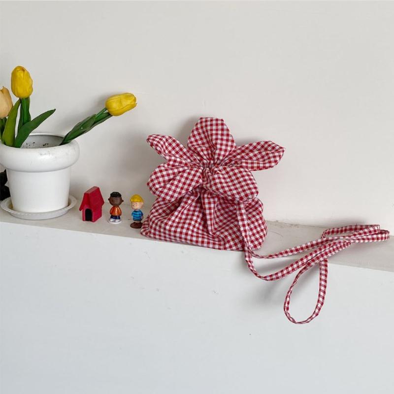Checkered Flower Drawstring Bucket Bag Y2K Aesthetic Jacquard Shoulder Bag Summer Casual Crossbody Shoulder Bags