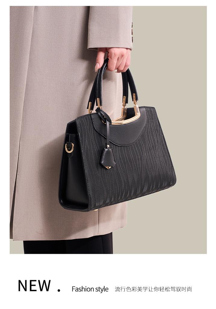 Mom bag large capacity Mom bag messenger bag female birthday gift practical