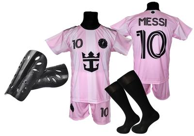 Kit de Fútbol MESSI Camiseta, pantalones cortos, calcetines + espinilleras 134