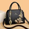 Version de la tendance de la mode style national broderie sac à bandoulière simple pour femmes d'âge moyen sac à main de tempérament élégant