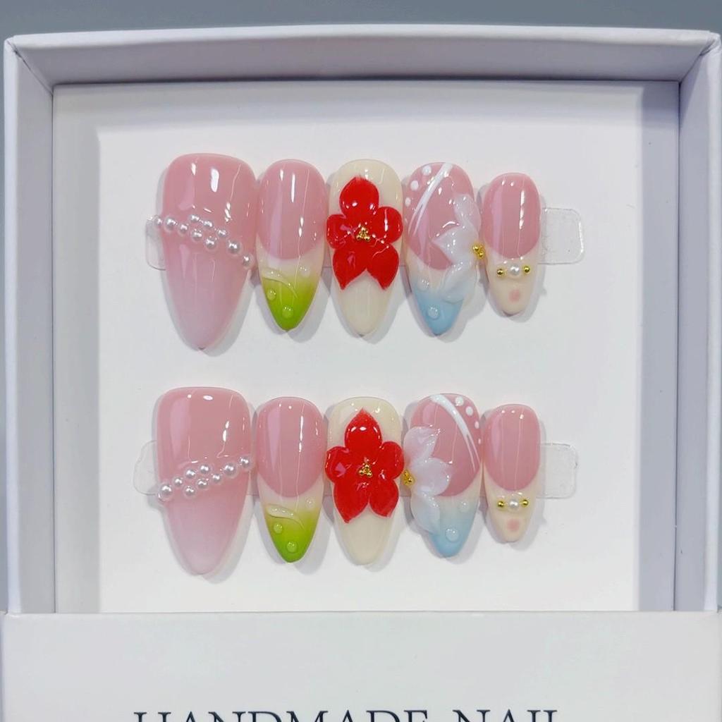 European Best-Selling Almond-Shaped Handmade Autumn/Winter Whitening Nail Art Press-On Nails