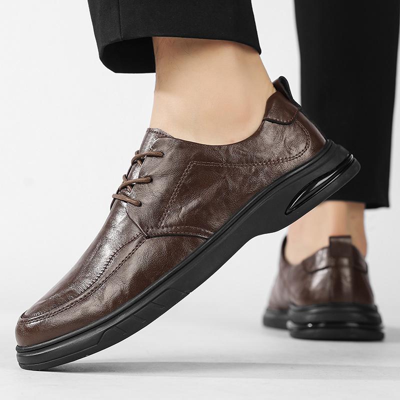 Модные мужские туфли-броги для делового костюма — фото 5