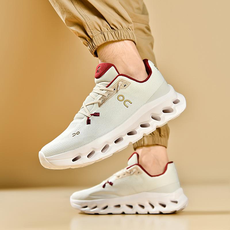 Casual Sports Shoes Spring and Autumn New Outdoor Sports Running Shoes Racing Youth Shoes