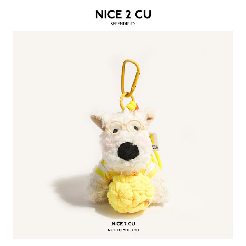 

Cute West Highland Terrier Plush Keychain, Fluffy Dog Bag Charm with Sunflower Crochet Hat,Fluffy Dog Plush Keychain, Sunflower Hat Charm