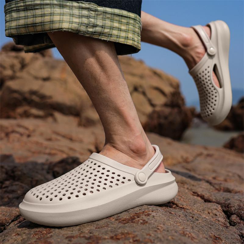 Fashion New Men Sandals EVA Slippers Garden Platform Sandals Couple Summer Shoes Breathable Sneakers Outdoor Flip Flops Home Clogs