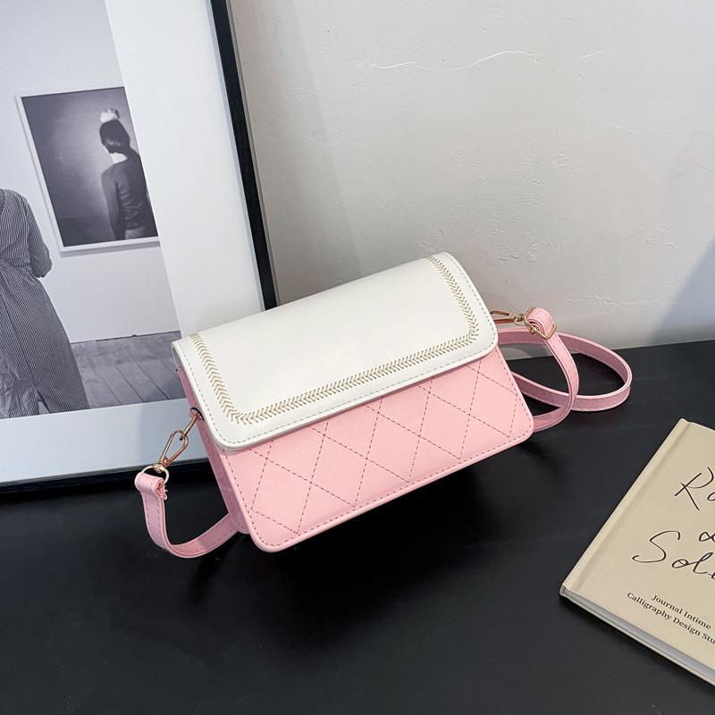 Chic Minimalist Fashionable Small Square Bag Women s 2024 Summer New Embossed Temperament Crossbody Bag розовый