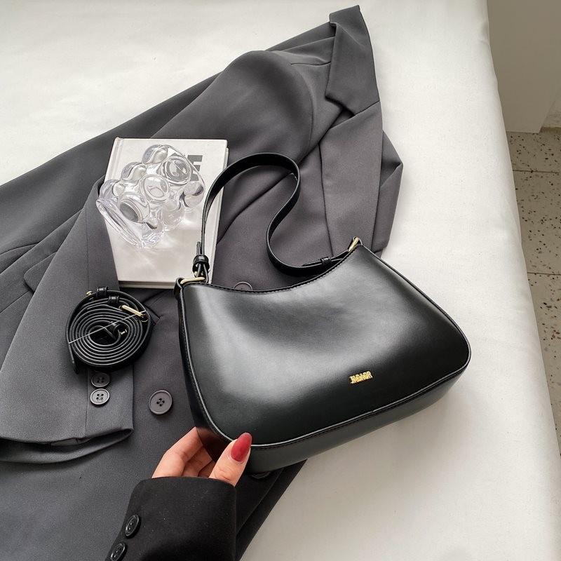 Elegant Pu Leather Small Shoulder Bag For Women With Chic Design In Red For Wedding