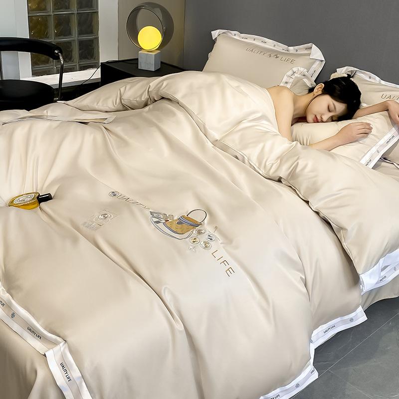 Set da letto in seta lavata, quattro pezzi, copripiumino ricamato di alta qualità in seta di ghiaccio, set da tre pezzi